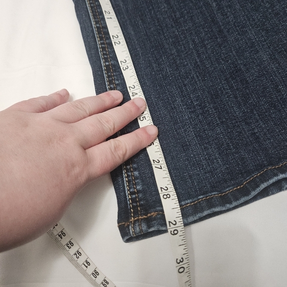 Lany Bryant Plus Size Dark Wash Bootcut Jeans! - Picture 6 of 6